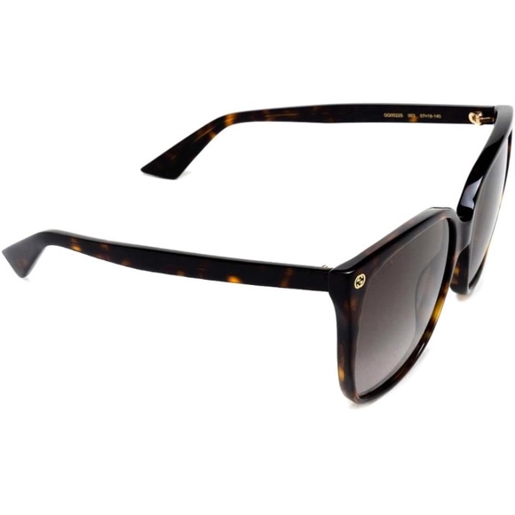 Women’s Gucci sunglasses $250 free press on nail set - Picture 10 of 13